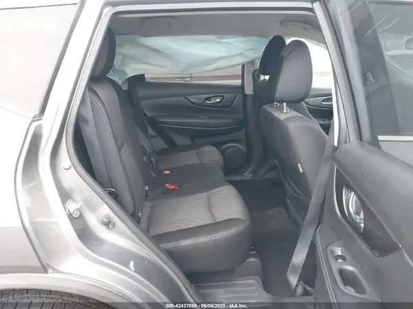 JN8AT2MT7JW460173 2018 NISSAN ROGUE - Image 8