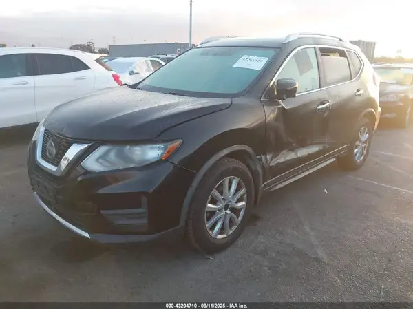 JN8AT2MT7JW461615 2018 NISSAN ROGUE - Image 2