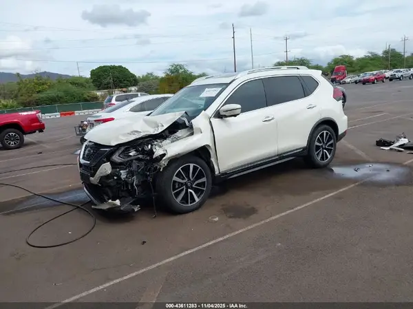 JN8AT2MT7JW465499 2018 NISSAN ROGUE - Image 2