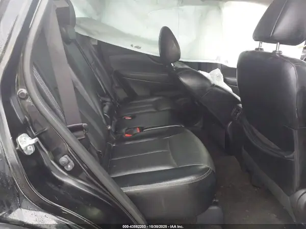 JN8AT2MT7JW465552 2018 NISSAN ROGUE - Image 8