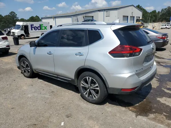 JN8AT2MT7JW466037 2018 NISSAN ROGUE - Image 2