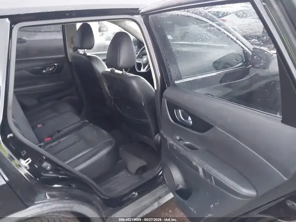 JN8AT2MT7JW466538 2018 NISSAN ROGUE - Image 8