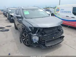 JN8AT2MT7JW468211 2018 NISSAN ROGUE