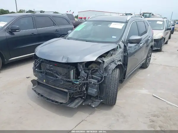 JN8AT2MT7JW468211 2018 NISSAN ROGUE - Image 2