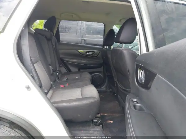 JN8AT2MT7JW468757 2018 NISSAN ROGUE - Image 8
