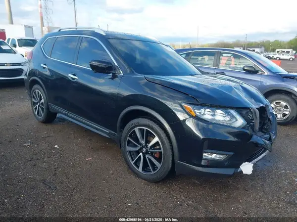 JN8AT2MT7JW485719 2018 NISSAN ROGUE - Image 1