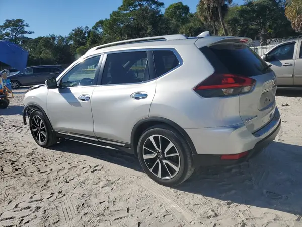 JN8AT2MT7JW487468 2018 NISSAN ROGUE - Image 2