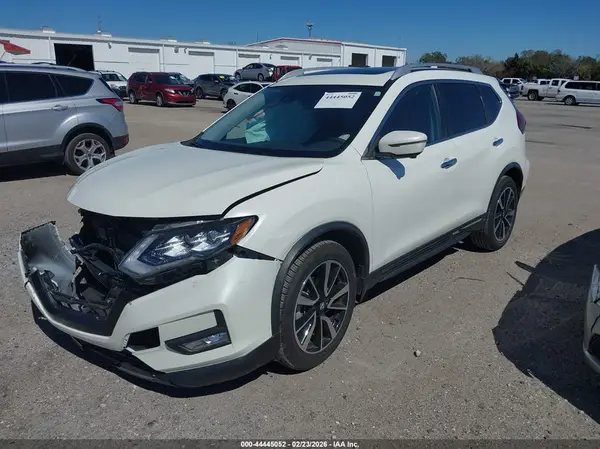 JN8AT2MT7JW488040 2018 NISSAN ROGUE - Image 2