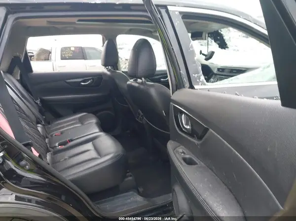 JN8AT2MT7JW489477 2018 NISSAN ROGUE - Image 8