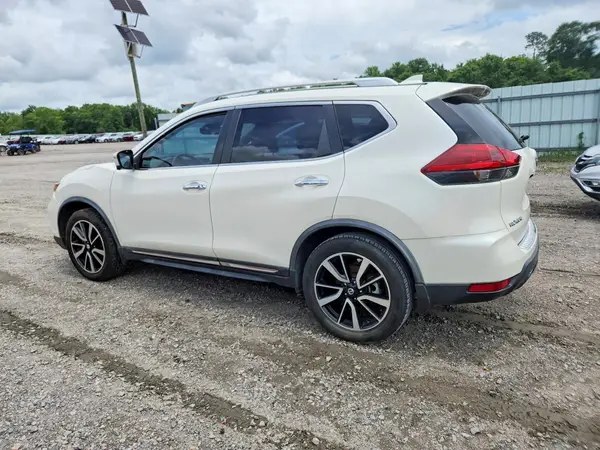 JN8AT2MT7JW491486 2018 NISSAN ROGUE - Image 2