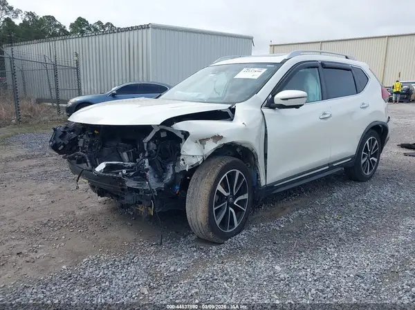 JN8AT2MT7JW491648 2018 NISSAN ROGUE - Image 2