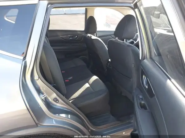 JN8AT2MT7KW250545 2019 NISSAN ROGUE - Image 8