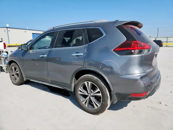 JN8AT2MT7KW250688 2019 NISSAN ROGUE - Image 2