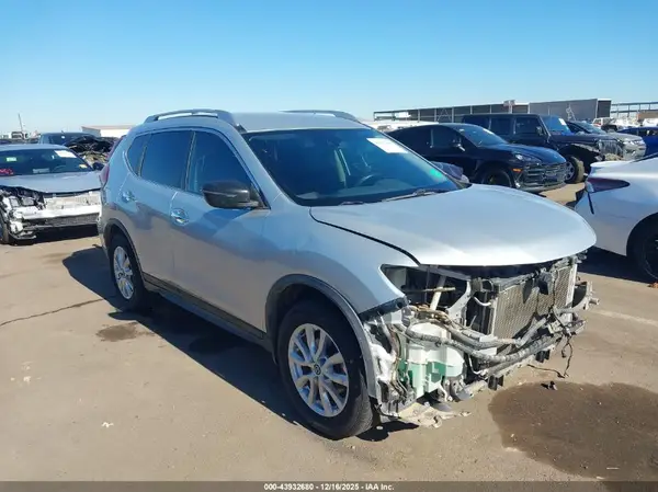 JN8AT2MT7KW252893 2019 NISSAN ROGUE - Image 1