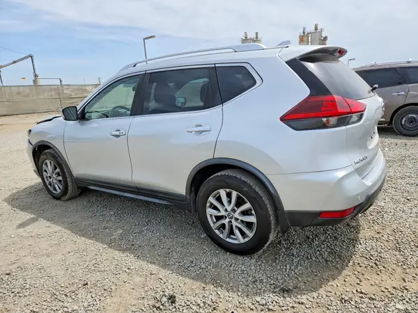 JN8AT2MT7KW253459 2019 NISSAN ROGUE - Image 2