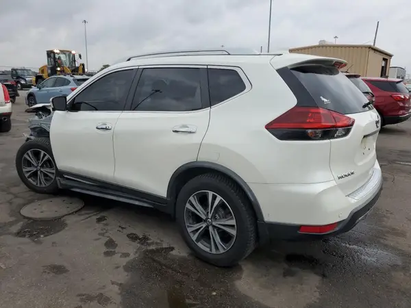 JN8AT2MT7KW255647 2019 NISSAN ROGUE - Image 2
