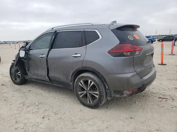JN8AT2MT7KW255728 2019 NISSAN ROGUE - Image 2
