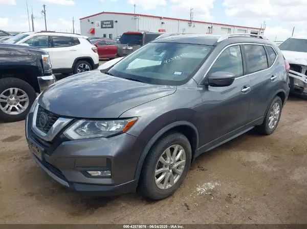 JN8AT2MT7KW256247 2019 NISSAN ROGUE - Image 2