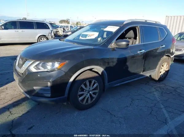 JN8AT2MT7KW259634 2019 NISSAN ROGUE - Image 2