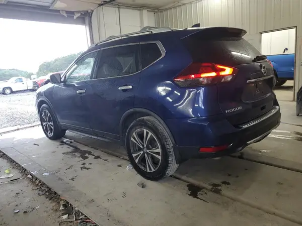 JN8AT2MT7KW260640 2019 NISSAN ROGUE - Image 2