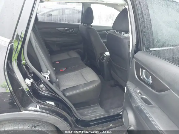 JN8AT2MT7KW261349 2019 NISSAN ROGUE - Image 8