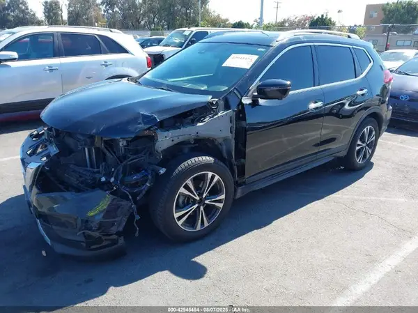 JN8AT2MT7KW263862 2019 NISSAN ROGUE - Image 2