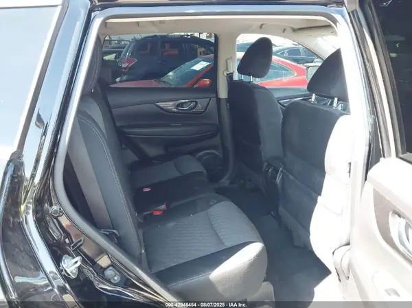 JN8AT2MT7KW263862 2019 NISSAN ROGUE - Image 8