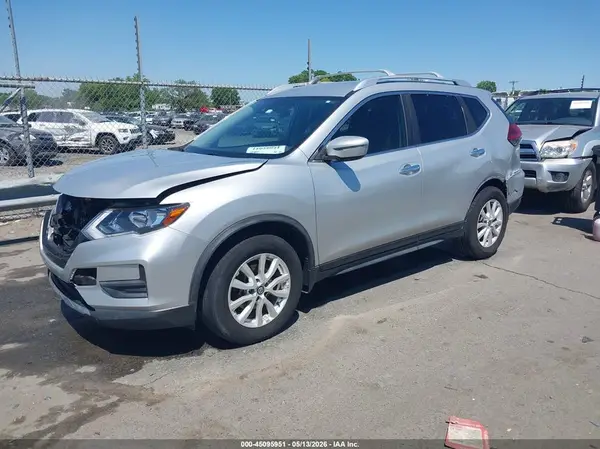 JN8AT2MT7KW266390 2019 NISSAN ROGUE - Image 2