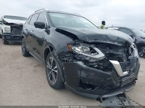 JN8AT2MT7KW268351 2019 NISSAN ROGUE - Image 1