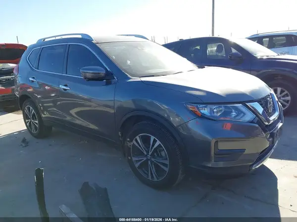 JN8AT2MT7KW268673 2019 NISSAN ROGUE - Image 1