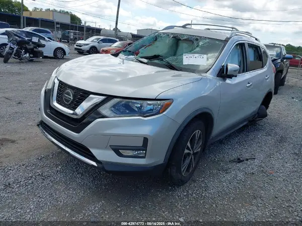 JN8AT2MT7KW500379 2019 NISSAN ROGUE - Image 2