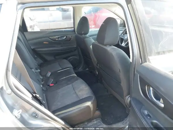 JN8AT2MT7KW503735 2019 NISSAN ROGUE - Image 8