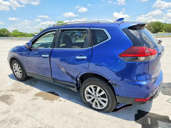 JN8AT2MT7LW002555 2020 NISSAN ROGUE - Image 2