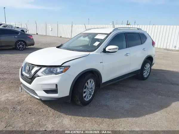 JN8AT2MT7LW002765 2020 NISSAN ROGUE - Image 2