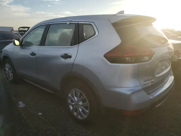 JN8AT2MT7LW006654 2020 NISSAN ROGUE - Image 2