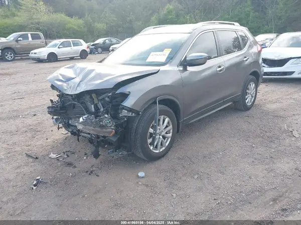 JN8AT2MT7LW010560 2020 NISSAN ROGUE - Image 2
