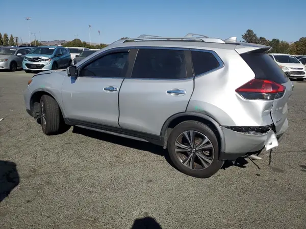 JN8AT2MT7LW015161 2020 NISSAN ROGUE - Image 2