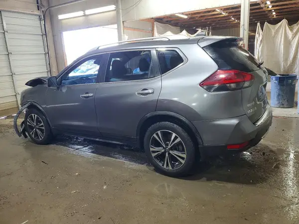 JN8AT2MT7LW030484 2020 NISSAN ROGUE - Image 2