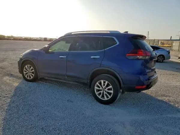 JN8AT2MT7LW037368 2020 NISSAN ROGUE - Image 2