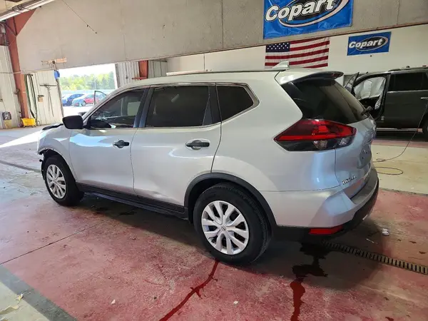 JN8AT2MT7LW038987 2020 NISSAN ROGUE - Image 2