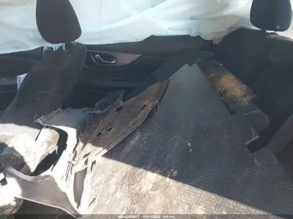 JN8AT2MT8GW004045 2016 NISSAN ROGUE - Image 8