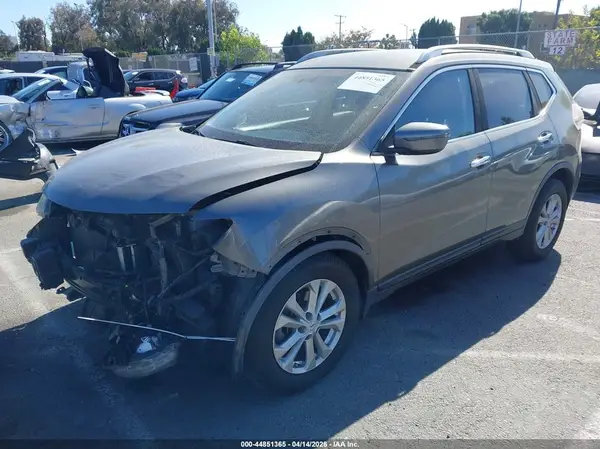 JN8AT2MT8GW004224 2016 NISSAN ROGUE - Image 2