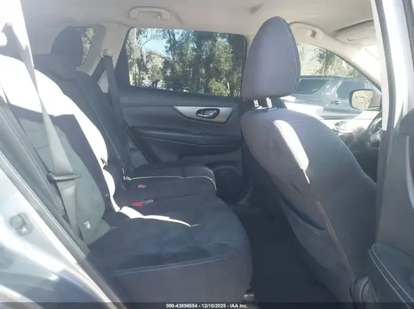 JN8AT2MT8GW004921 2016 NISSAN ROGUE - Image 8