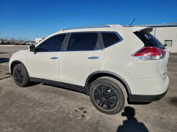 JN8AT2MT8GW007575 2016 NISSAN ROGUE - Image 2