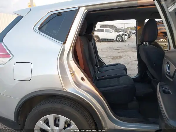 JN8AT2MT8GW007625 2016 NISSAN ROGUE - Image 8