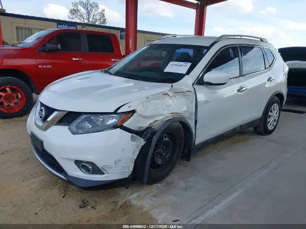 JN8AT2MT8GW012307 2016 NISSAN ROGUE - Image 2