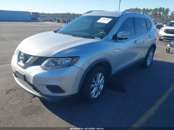 JN8AT2MT8GW012422 2016 NISSAN ROGUE - Image 2