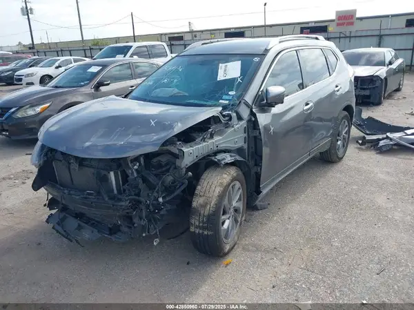 JN8AT2MT8GW015918 2016 NISSAN ROGUE - Image 2