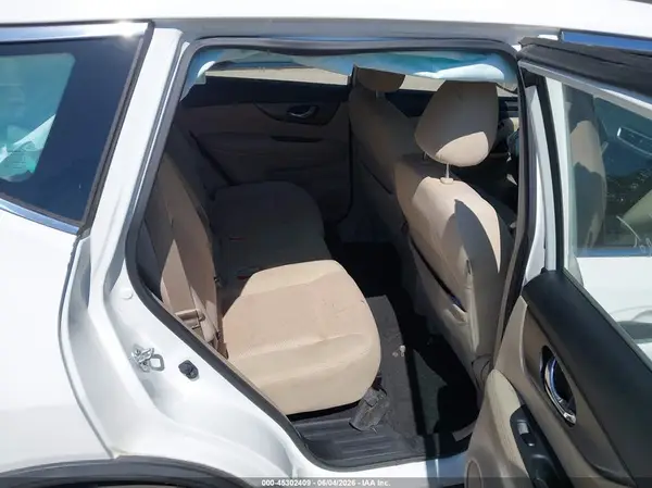JN8AT2MT8GW018446 2016 NISSAN ROGUE - Image 8