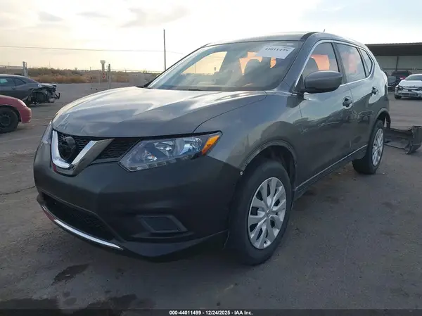JN8AT2MT8GW018771 2016 NISSAN ROGUE - Image 2